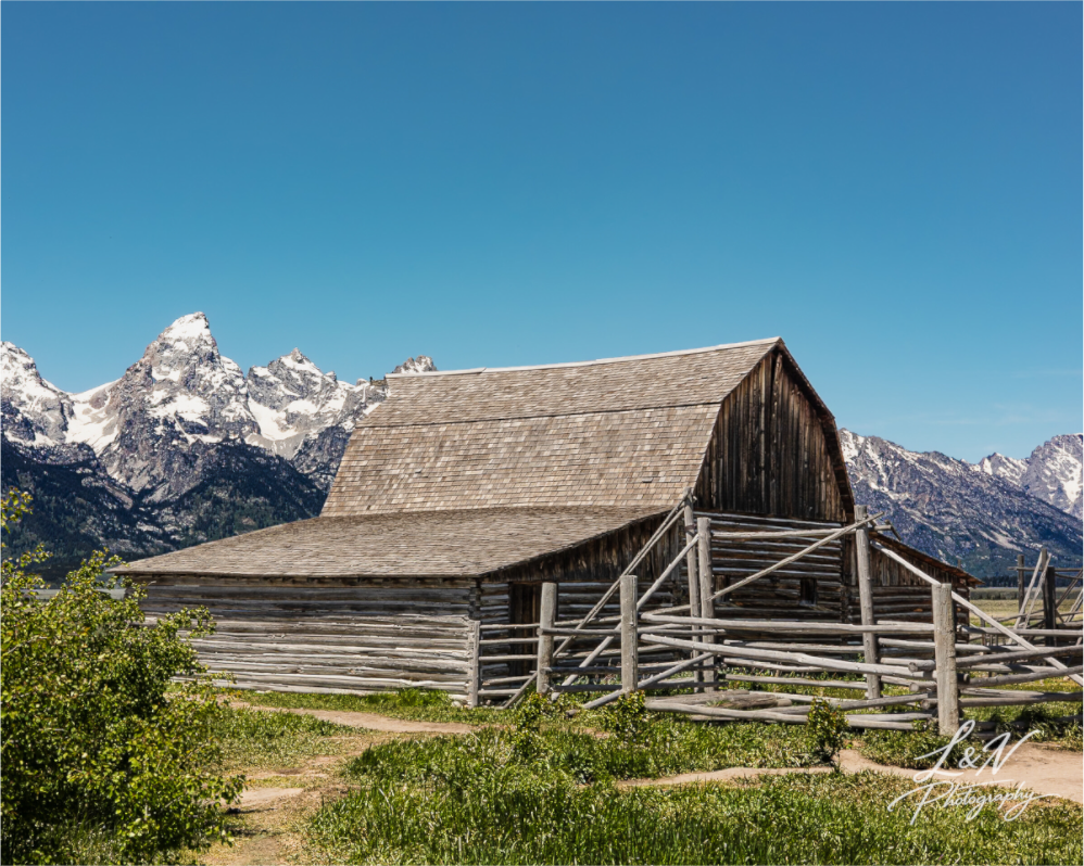 Main image The Moulton Barn